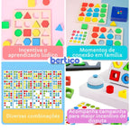 GeoPlay com blocos coloridos em formas geométricas. Brinquedo educativo ideal para estimular o raciocínio e a coordenação motora