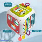 Topo do FormaBox com entradas geométricas. Brinquedo que desafia e diverte com atividades sensoriais e educativas